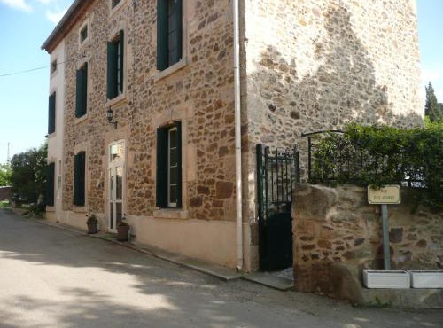 LES TERRES BASSES