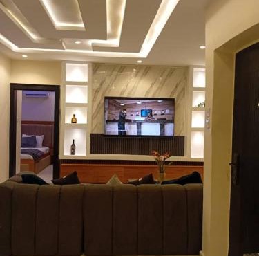 Less2More Luxury Suites
