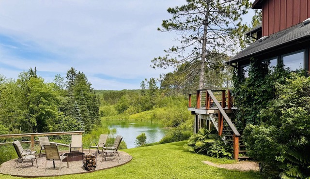 Lester River Pines Home | Pond | Creek | Woods | Views | Dogs