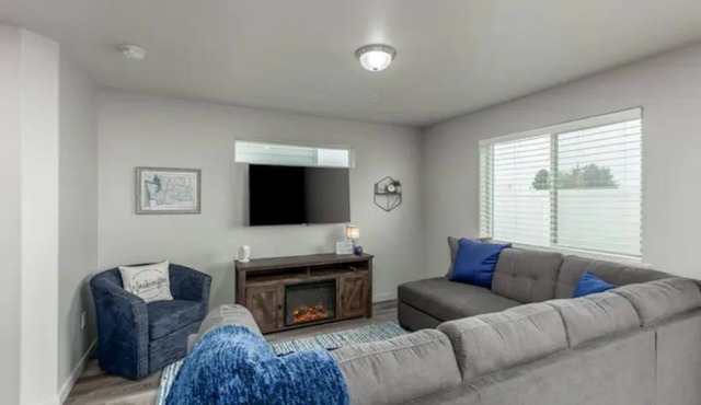 Let's Gather - Centrally Located & Pet Friendly.