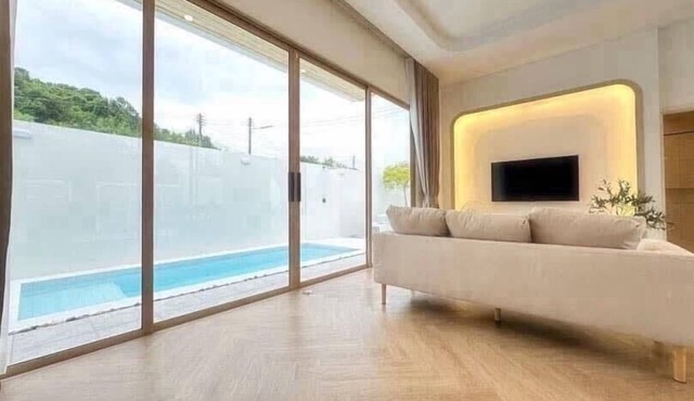 Level TWO pool villa Sriracha
