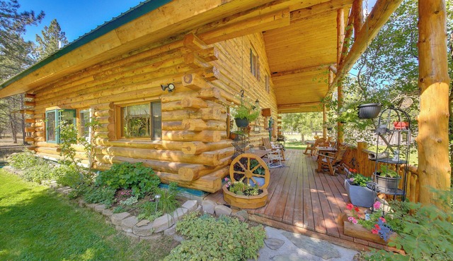 Libby Home w/Mountain Views, Gazebo & Fire Pit!