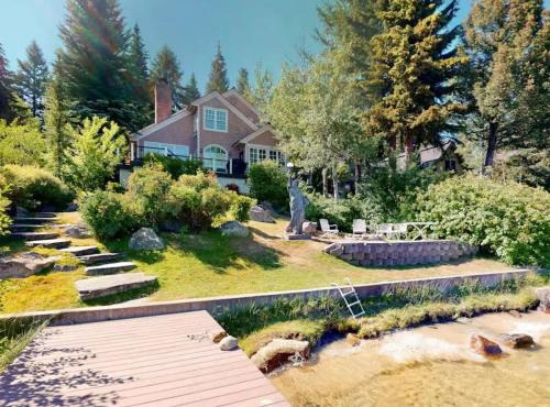 Liberty Pointe-Beach House Private Dock & Beach Sleeps 15