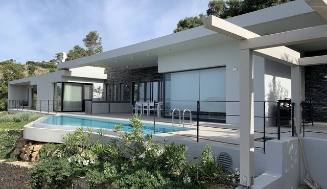 Lichtrijke Villa met top Uitzicht bij Mariou