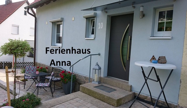 Liebevoll eingerichtetes Feriendomizil mit Balkon nahe des Waldnaabtals