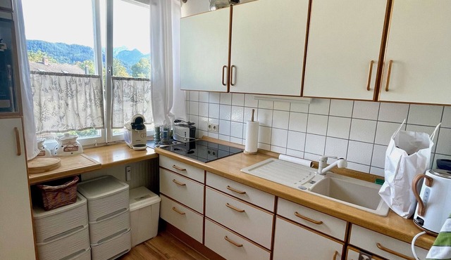 Liebevoll Eingerichtete Wohnung mit Bergblick - Zentral Gelegen
