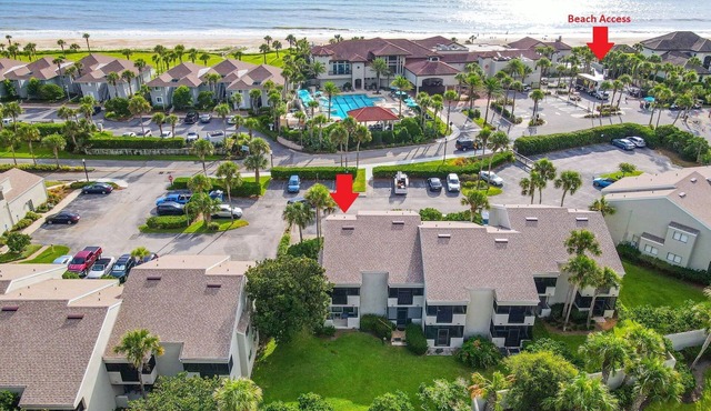 Light, Airy Luxury Condo Steps from Private Beach