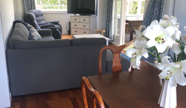 Light and Clean Family Friendly Three Bedroom Bach