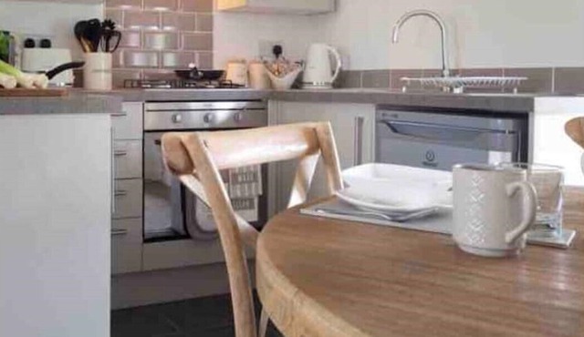 Light & Cosy flat with parking near A40 and M40 Oxford, Headington