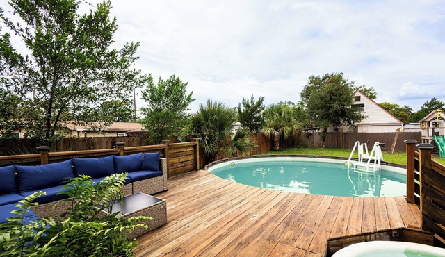 Light & Cozy Oasis 3BR Private Pool & Hot Tub Jacksonville