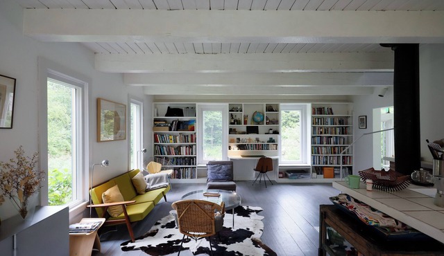 Light-filled cottage