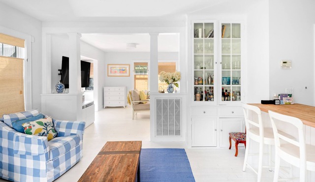 Light-filled home with fireplace & enclosed yard - near wineries