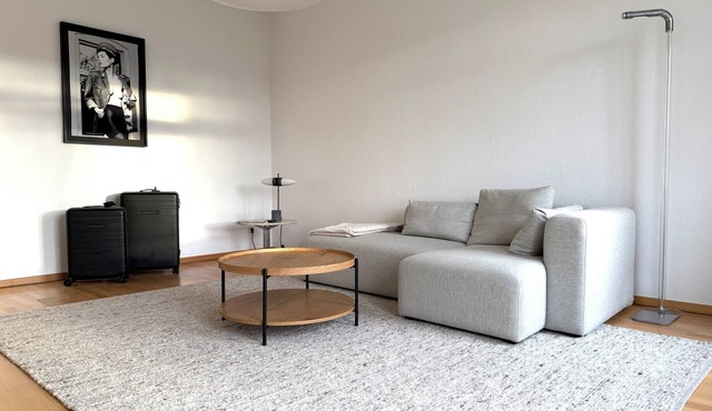 Light-filled style apartment at Arkonaplatz next to Food & Design Market