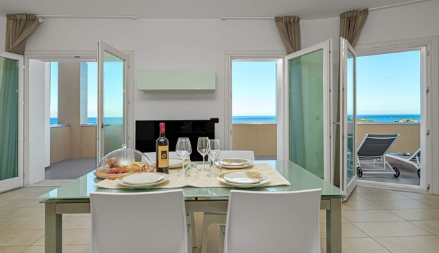 Light-flooded Apartment "Villa Marconi 9" with Sea View & Private Terrace
