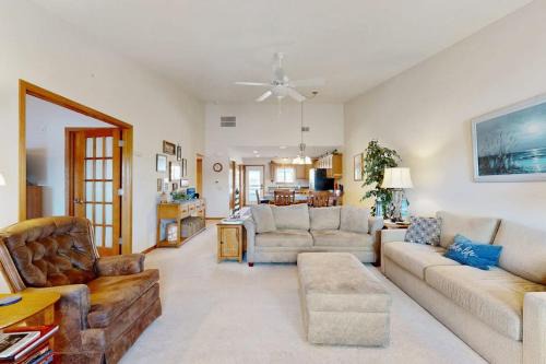 Lighthouse Cove Condo Resort: 418