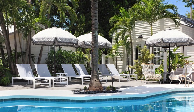 Lighthouse Hotel - Key West Historic Inns