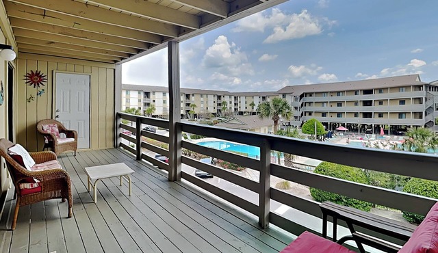 Lighthouse Point 3B | Great View, Pool Access