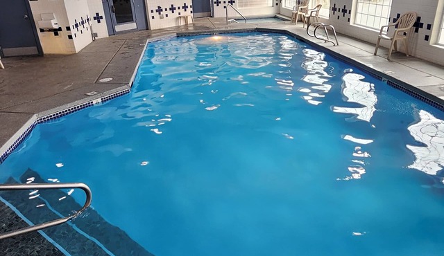 Lighthouse Suites Inn