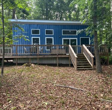 Lil' Blue Studio Home Near Livingston and Byrdstown, Tennessee and Dale Hollow Lake