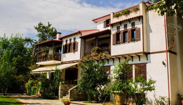 Lila House