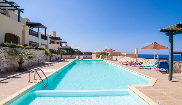 Lili Seafront 3BDR house, everything on foot!