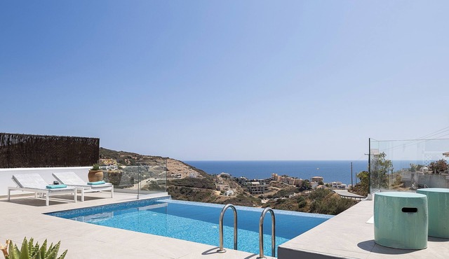Lili Villa - Panoramic sea view, close to beaches