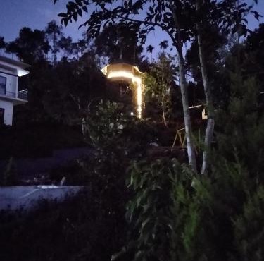 LilliputHaven Treehut