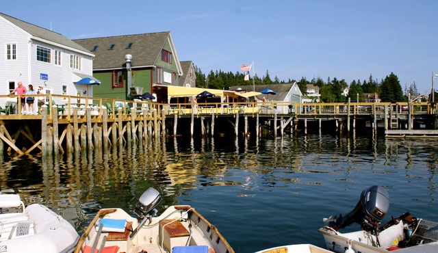 LillyView-Magnificent Ocean views!