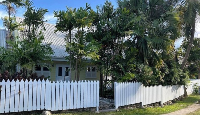 Lime Cottage 2BR Chattel Villa