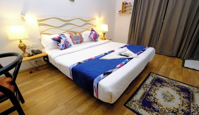 Lime Tree Premier Near Medanta Medicity