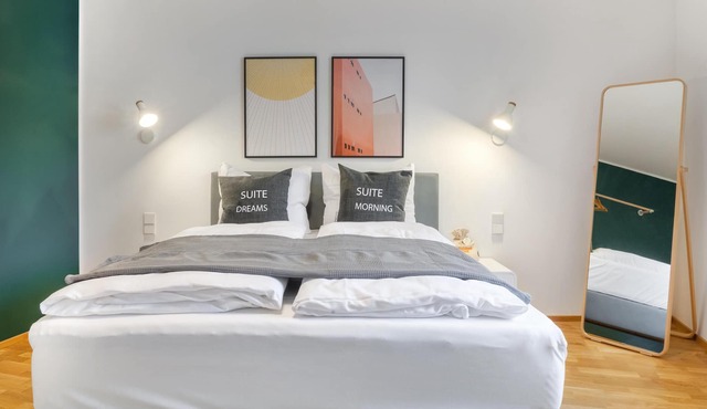 limehome Leipzig | Suite XL + balcony & sofa bed