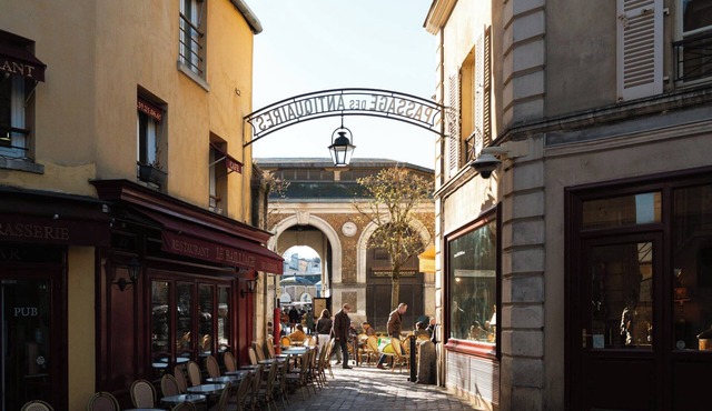 Limehome Versailles Rue du Bailliage