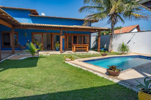 Linda casa com ar e piscina em Interlagos Vila Velha ES