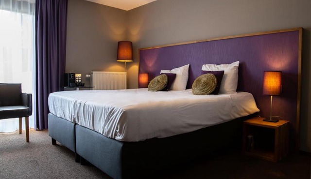 Linge Hotel Elst