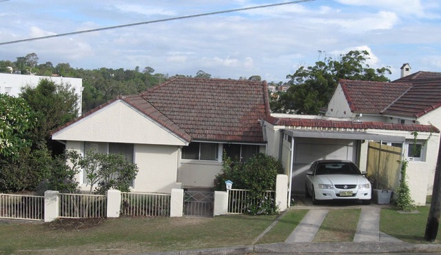 Linley Point Harbourview 2 bedroom pet-friendly home with disabled facilities.