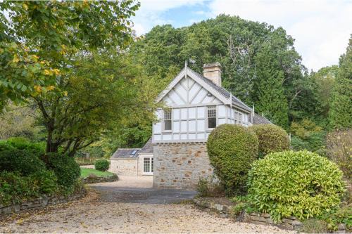 Linnels Coach House