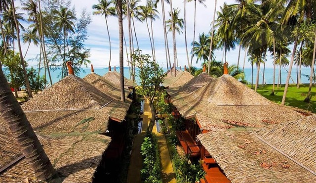 Lipa Bay Resort
