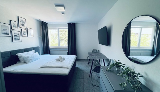 Lipp Apartments