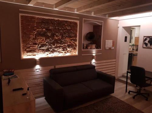 LISA HOUSE