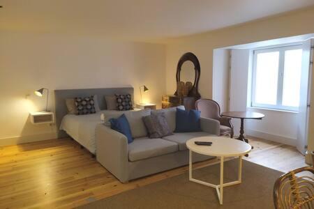 Lisbon Combro 77 Charming Studios by Get Your Stay