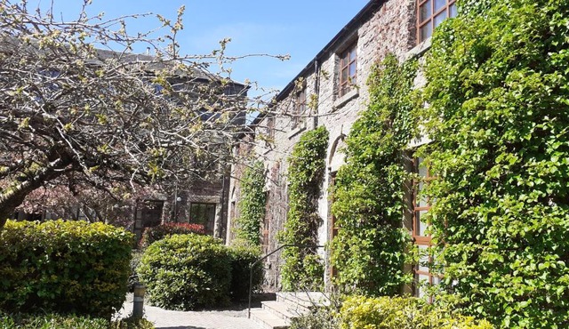 Listed Historic Mill Apartment with Indoor Pool