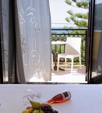 LITHOS by the sea
