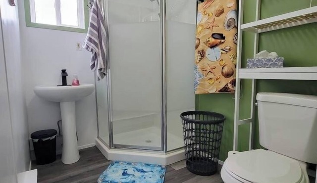 Little Cape 2 bedroom cottage (Petit-cap) year round availability, 5min beach