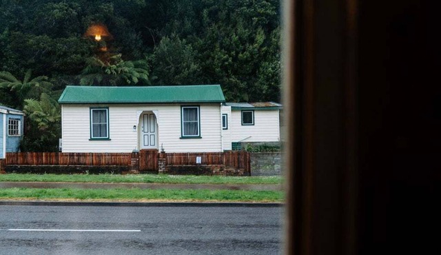 Little Yellow Cottage Queenstown