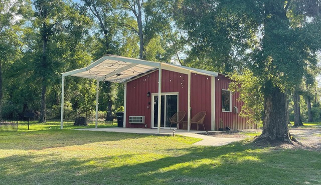 Live Oak Tiny Home Near Springs & Suwannee River