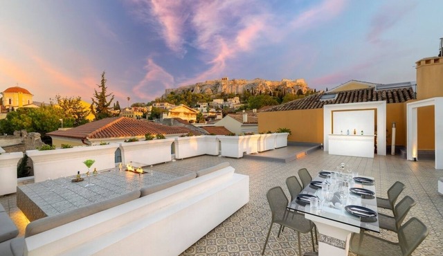 Live Your Myth Under The Acropolis@Plaka