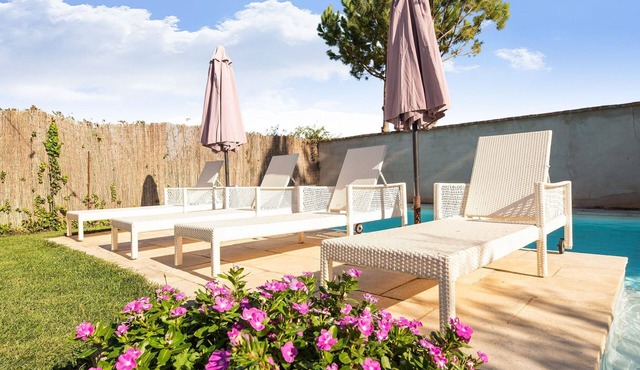 Lively holiday home in Fraga with private pool