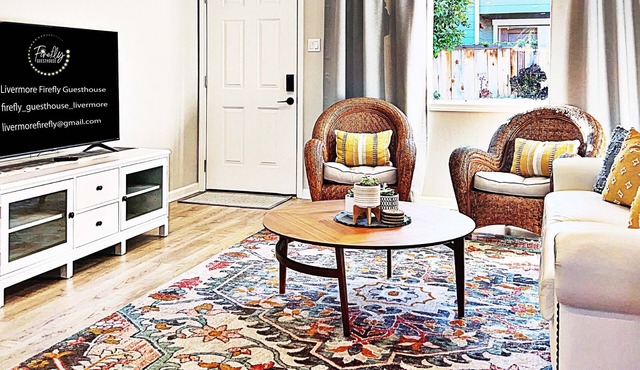 Livermore Firefly Guesthouse - Family Friendly - near Downtown!
