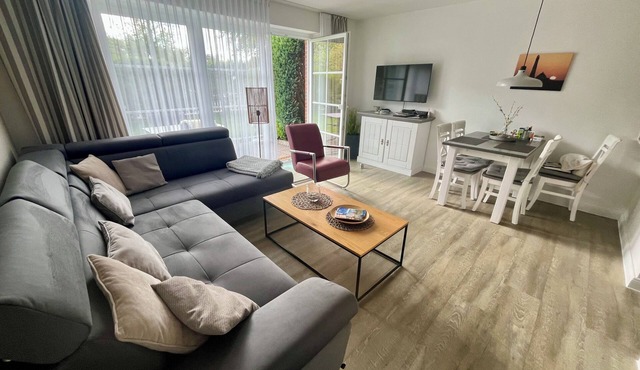 Living and vacationing on two levels - stylish, cozy, family-friendly