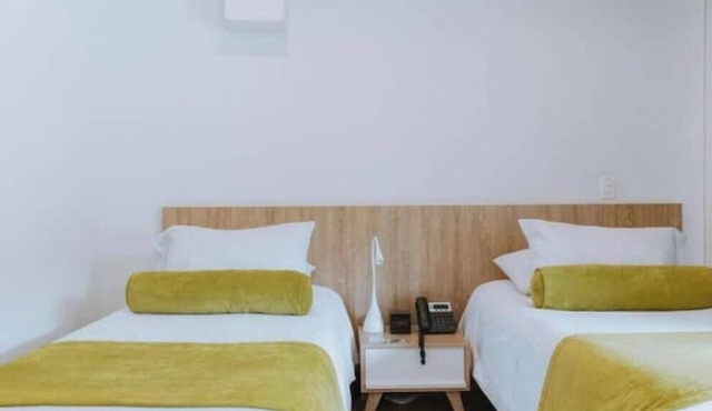 LLanogrande Apartment Suite